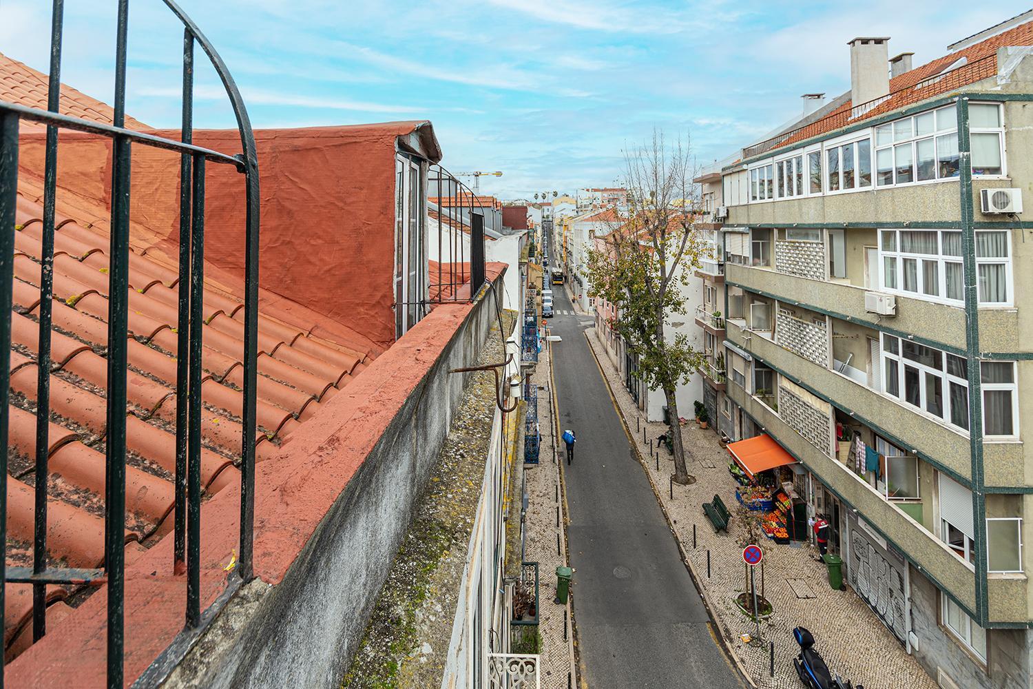 Third Floor Apartment At Graca Neighbourhood Lisbon Exterior photo